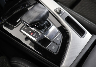Подержанный автомобиль Audi A5 Liftback 2021 года (19 фото)