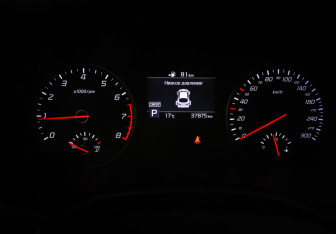 Подержанный автомобиль Kia Stinger 2018 года (16 фото)