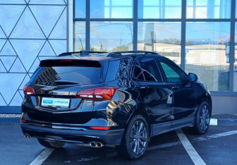 Подержанный автомобиль Chevrolet Equinox 2021 года (5 фото)