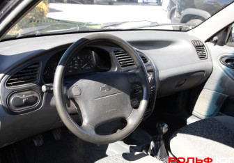 Подержанный автомобиль Chevrolet Lanos 2007 года (10 фото)