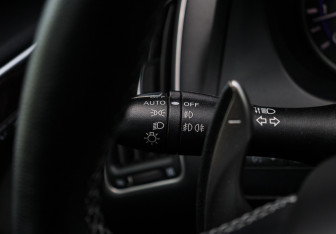Подержанный автомобиль Infiniti Q50 2014 года (30 фото)