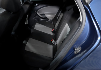 Подержанный автомобиль SEAT Ibiza Hatchback 2012 года (10 фото)