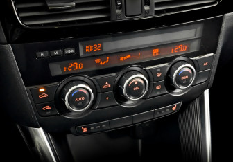 Подержанный автомобиль Mazda CX-5 2013 года (25 фото)