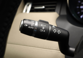 Подержанный автомобиль Land Rover Range Rover Evoque 2015 года (14 фото)