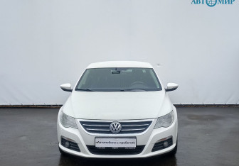 Подержанный автомобиль Volkswagen Passat CC 2011 года (2 фото)