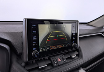 Подержанный автомобиль Toyota RAV4 2020 года (27 фото)