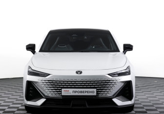 Подержанный автомобиль Changan UNI-V 2024 года (2 фото)