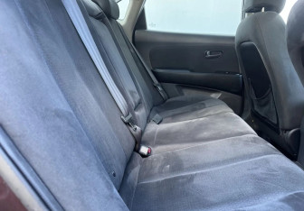 Подержанный автомобиль Hyundai Elantra Sedan 2007 года (11 фото)