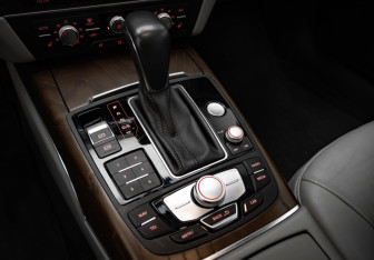 Подержанный автомобиль Audi A6 Wagon 2016 года (22 фото)