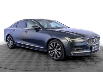 Подержанный автомобиль Volvo S90 2021 года (3 фото)