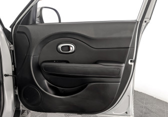 Подержанный автомобиль Kia Soul 2014 года (24 фото)