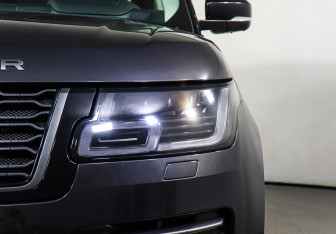 Подержанный автомобиль Land Rover Range Rover 2020 года (2 фото)