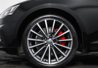 Подержанный автомобиль Audi A5 Coupe 2019 года (27 фото)