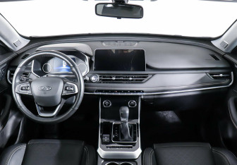 Подержанный автомобиль Chery Tiggo 8 2021 года (13 фото)