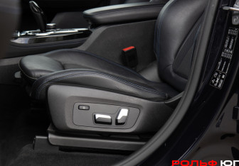 Подержанный автомобиль BMW X4 2019 года (20 фото)