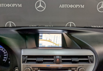 Подержанный автомобиль Lexus RX 2011 года (17 фото)