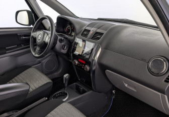 Подержанный автомобиль Suzuki SX4 Hatchback 2013 года (13 фото)