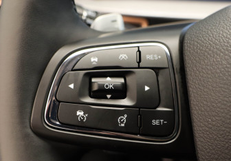 Подержанный автомобиль Exeed LX 2023 года (9 фото)