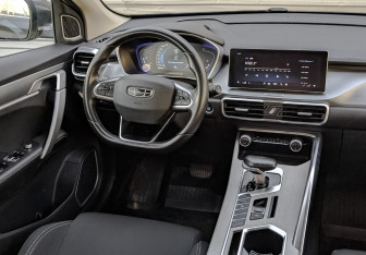 Подержанный автомобиль Geely Coolray 2022 года (29 фото)