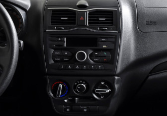 Подержанный автомобиль LADA (ВАЗ) Granta Sedan 2021 года (14 фото)