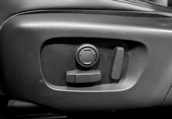 Подержанный автомобиль Land Rover Discovery Sport 2020 года (21 фото)