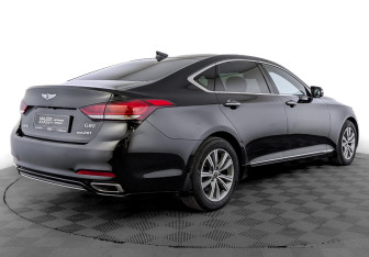 Подержанный автомобиль Genesis G80 2017 года (5 фото)