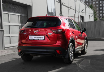 Подержанный автомобиль Mazda CX-5 2016 года (4 фото)