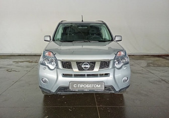 Подержанный автомобиль Nissan X-Trail 2012 года (2 фото)