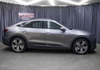 Подержанный автомобиль Audi e-tron Sportback 2021 года (4 фото)