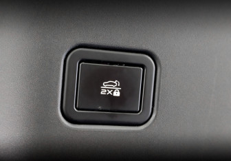 Подержанный автомобиль Changan UNI-V 2024 года (26 фото)