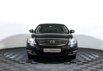 Подержанный автомобиль Nissan Teana 2011 года (2 фото)