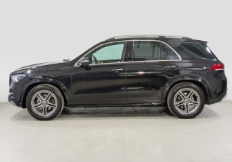 Подержанный автомобиль Mercedes-Benz GLE 2021 года (8 фото)