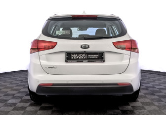 Подержанный автомобиль Kia Ceed Wagon 2018 года (6 фото)