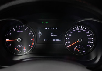 Подержанный автомобиль Kia Optima Sedan 2017 года (12 фото)