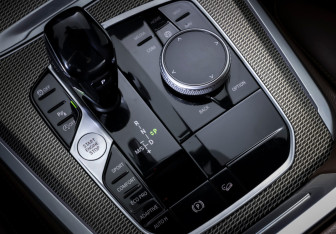 Подержанный автомобиль BMW X5 2020 года (19 фото)