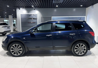 Подержанный автомобиль Nissan Qashqai+2 2009 года (5 фото)