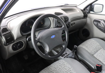 Подержанный автомобиль LADA (ВАЗ) Kalina Sedan 2007 года (5 фото)