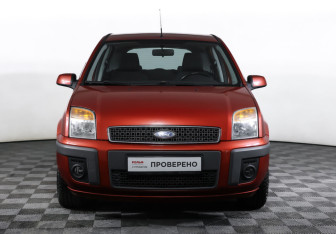 Подержанный автомобиль Ford Fusion 2007 года (2 фото)