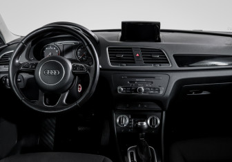 Подержанный автомобиль Audi Q3 2013 года (3 фото)
