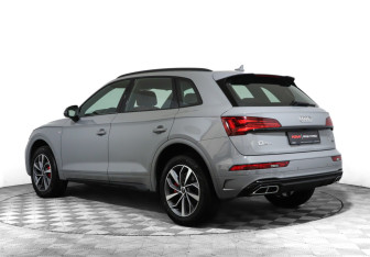 Новый Audi Q5 2024 (7 фото)