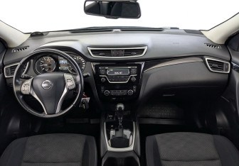 Подержанный автомобиль Nissan Qashqai 2014 года (23 фото)
