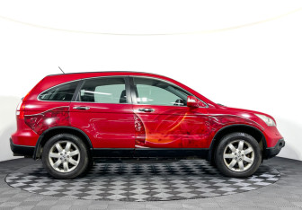 Подержанный автомобиль Honda CR-V 2008 года (4 фото)