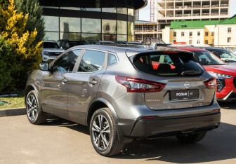 Подержанный автомобиль Nissan Qashqai 2021 года (5 фото)