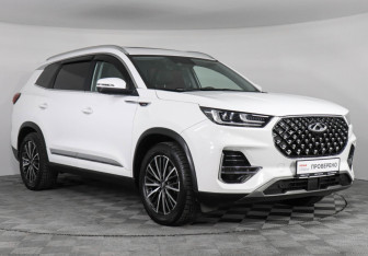 Подержанный автомобиль Chery Tiggo 8 Pro 2021 года (3 фото)