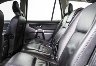Подержанный автомобиль Volvo XC90 2011 года (10 фото)