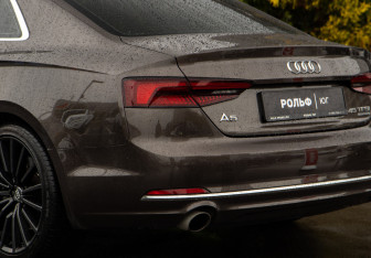 Подержанный автомобиль Audi A5 Coupe 2018 года (24 фото)