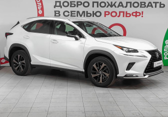 Подержанный автомобиль Lexus NX 2021 года (3 фото)