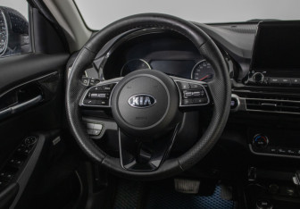 Подержанный автомобиль Kia Seltos 2021 года (15 фото)