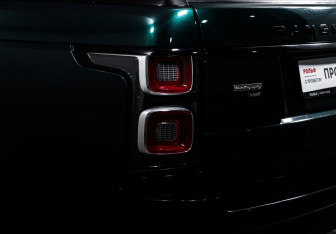 Подержанный автомобиль Land Rover Range Rover 2021 года (15 фото)
