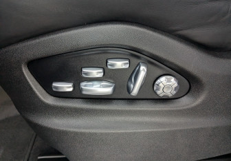 Подержанный автомобиль Porsche Cayenne 2019 года (20 фото)